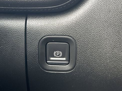 Used 2019 Chevrolet Silverado 1500 LTZ w/ LTZ Plus Package image 16