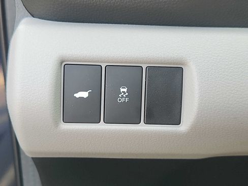 Used 2024 Honda Pilot Touring image 22