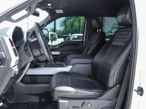 Used 2022 Ford F250 Lariat w/ Black Appearance Package AWD/4WD image 16