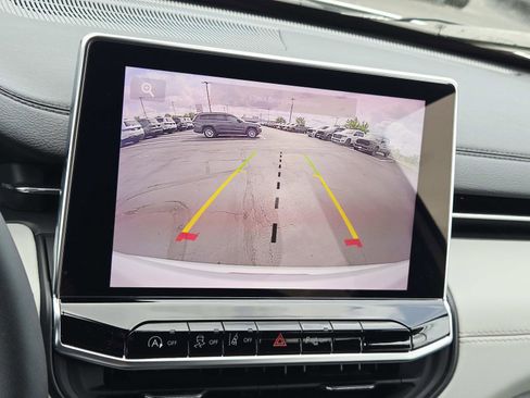 Used 2024 Jeep Compass Limited AWD/4WD image 28