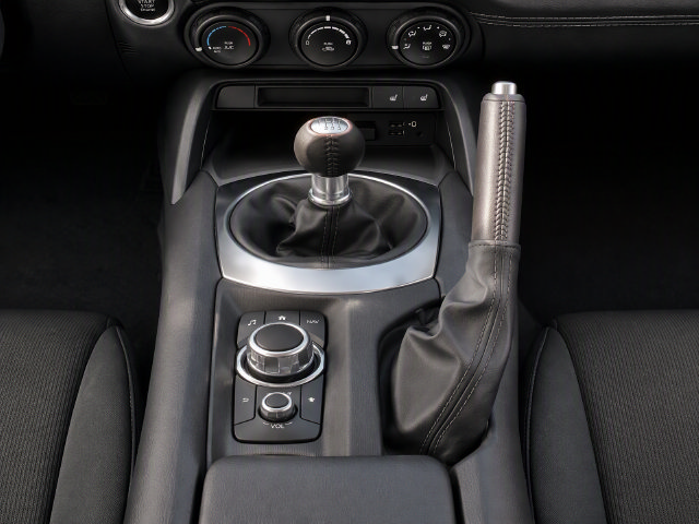 Certified 2023 MAZDA MX-5 Miata Club RWD image 14
