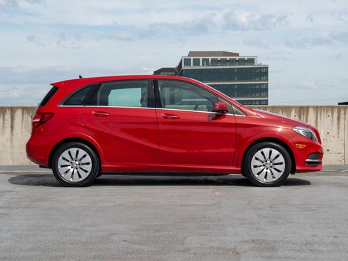 Used 2016 Mercedes-Benz B 250e image 6