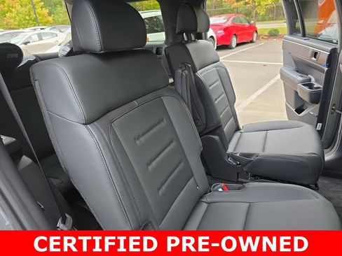 Used 2025 Hyundai Santa Fe Calligraphy AWD/4WD image 11