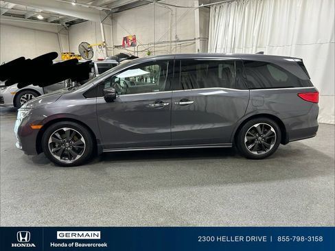 Used 2023 Honda Odyssey Elite image 5