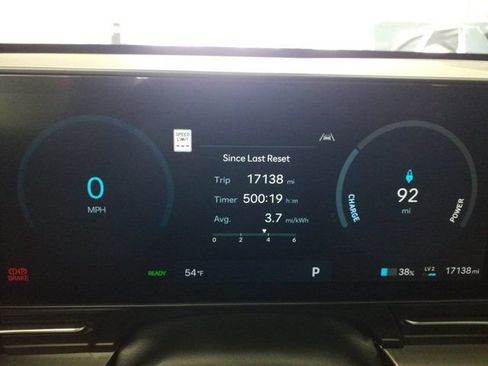 Certified 2024 Hyundai Kona Limited FWD image 10