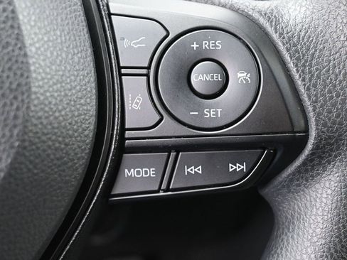 Certified 2025 Toyota RAV4 LE image 19