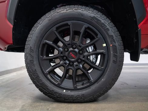 New 2026 Toyota Tundra Limited AWD/4WD image 11
