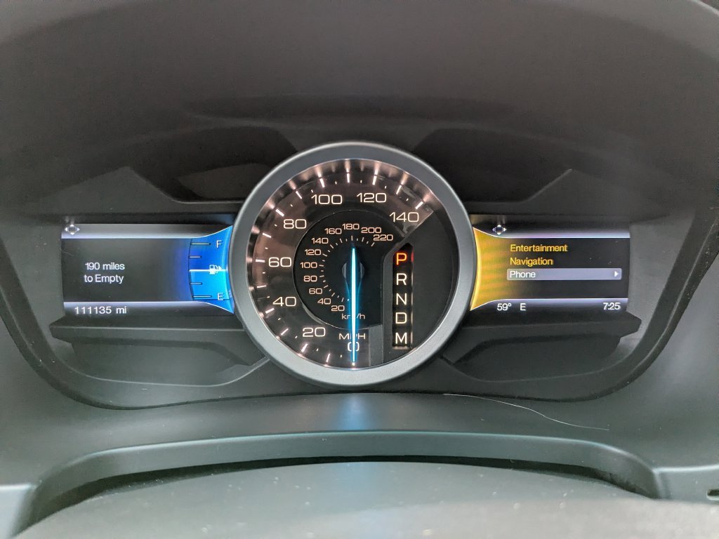 Used 2015 Ford Explorer XLT w/ Equipment Group 202B AWD/4WD image 30
