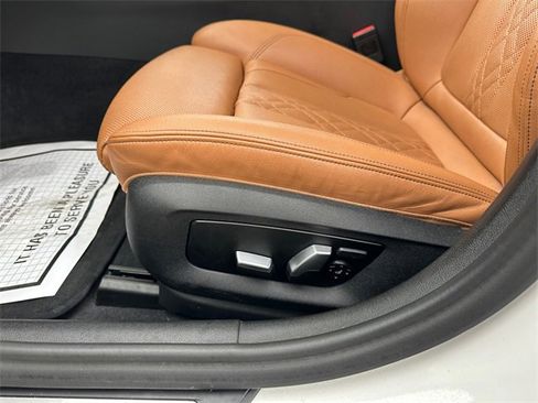 Used 2022 BMW 530i w/ Convenience Package image 20