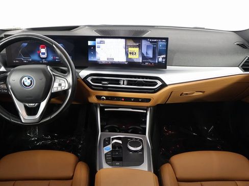 Used 2023 BMW i4 eDrive35 w/ Premium Package RWD image 8