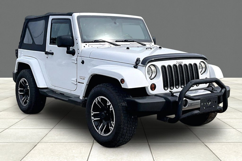 Used 2012 Jeep Wrangler Sahara AWD/4WD image 11