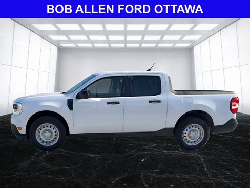Used 2023 Ford Maverick XLT FWD image 2