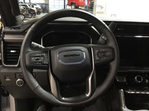 New 2024 GMC Sierra 2500 Denali Ultimate image 44