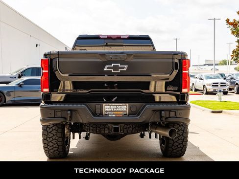 Used 2025 Chevrolet Silverado 2500 ZR2 w/ ZR2 Bison Edition AWD/4WD image 8