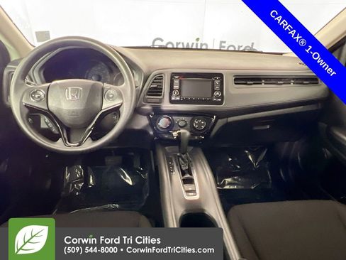 Used 2018 Honda HR-V LX image 7