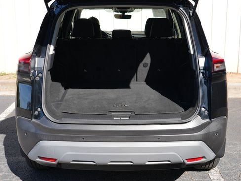Used 2023 Nissan Rogue SV FWD image 8