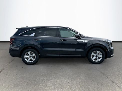 Certified 2026 Kia Sorento LX image 8