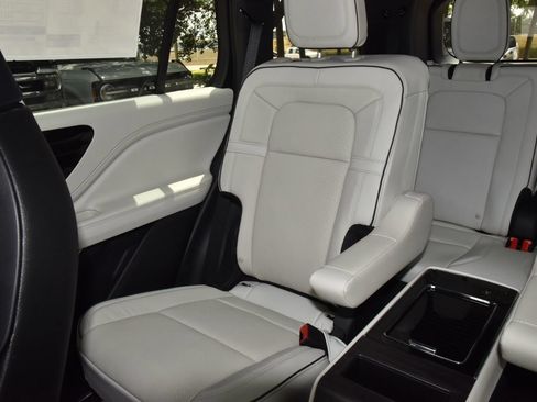New 2026 Lincoln Aviator Black Label w/ Jet Appearance Package AWD/4WD image 21
