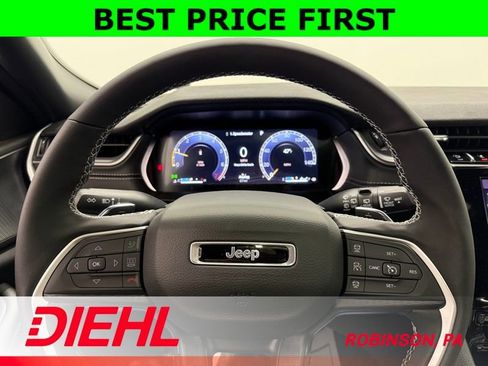 New 2025 Jeep Grand Cherokee Altitude AWD/4WD image 23