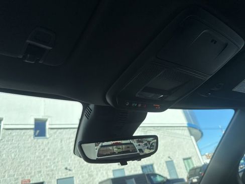 Used 2026 Chevrolet Traverse LT w/ Midnight/Sport Edition image 39