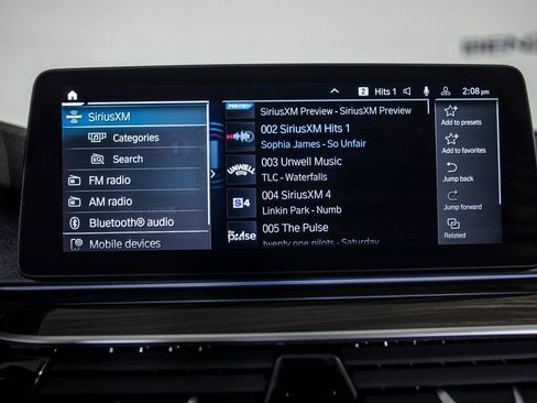 Used 2023 BMW 530e w/ Executive Package image 24