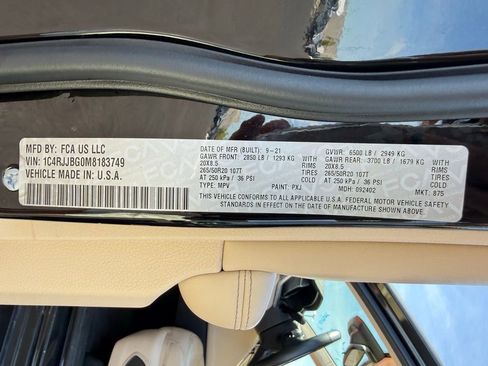Used 2021 Jeep Grand Cherokee L Limited RWD image 32