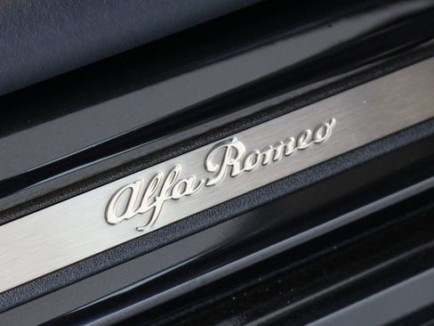 New 2025 Alfa Romeo Stelvio Sprint image 36