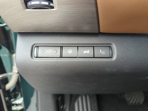Certified 2025 Nissan Pathfinder Platinum FWD image 44