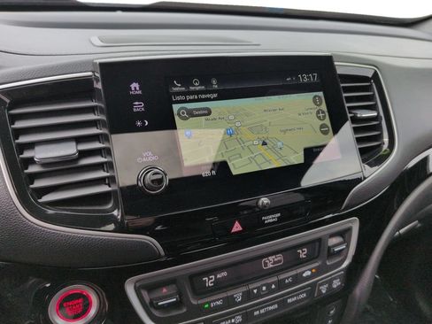 Used 2025 Honda Passport Black Edition image 14