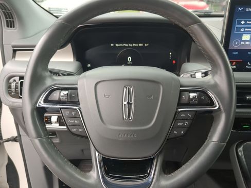 Used 2021 Lincoln Nautilus Reserve FWD image 13
