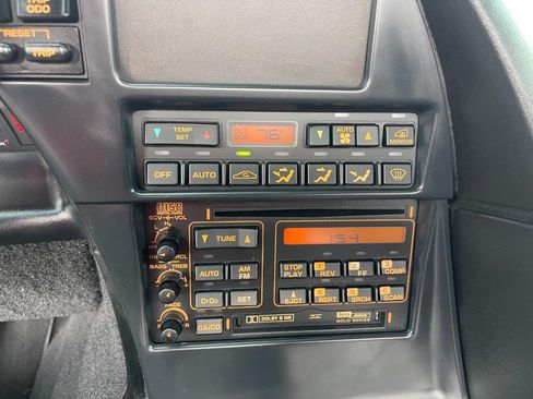Used 1992 Chevrolet Corvette Convertible RWD image 20