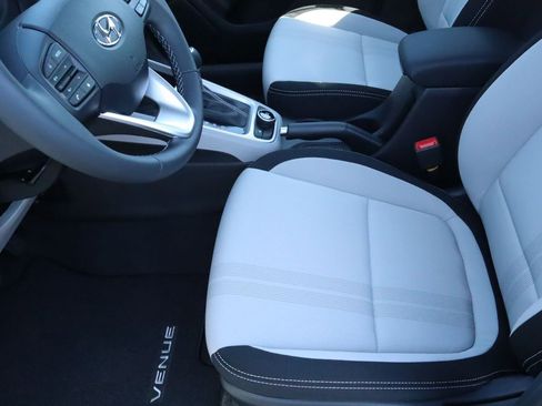 New 2026 Hyundai Venue SEL FWD image 16