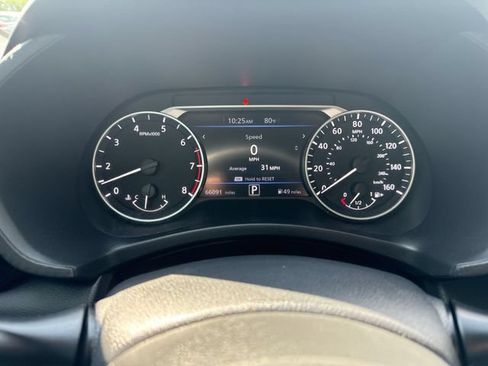 Used 2020 Nissan Sentra SV w/ Trunk Package FWD image 11