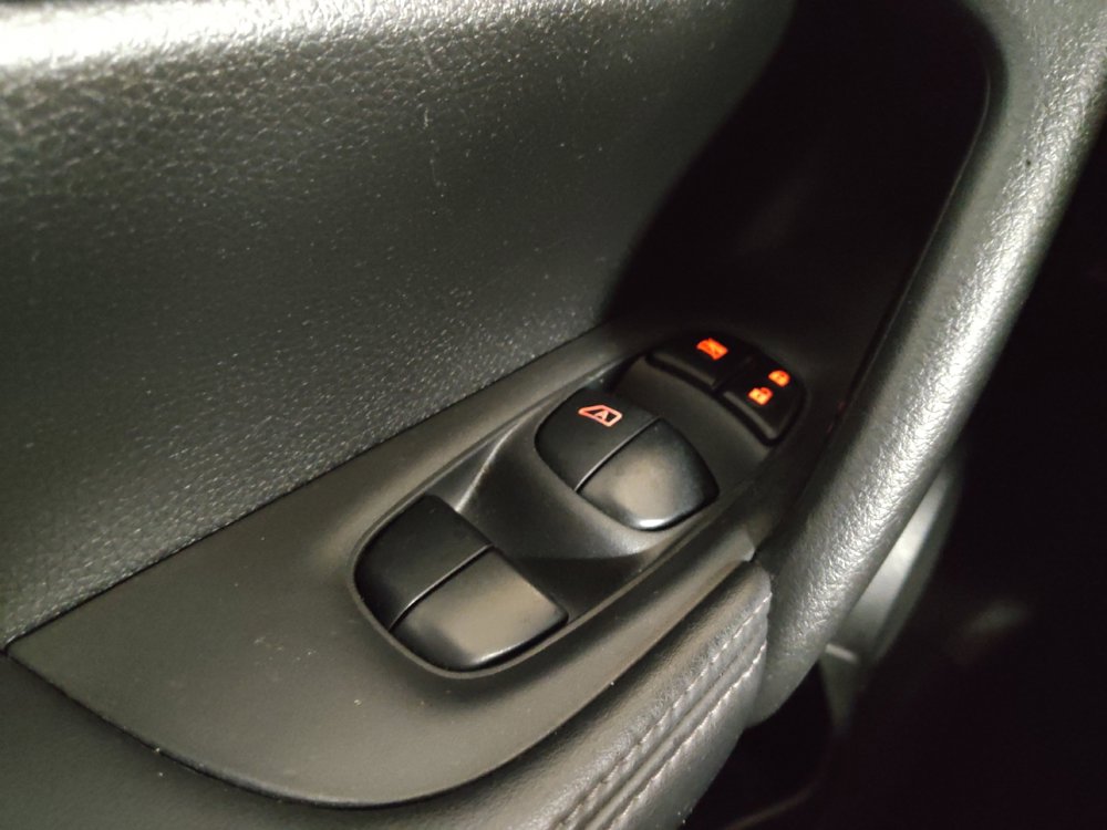 Used 2018 Nissan Rogue SL FWD image 27