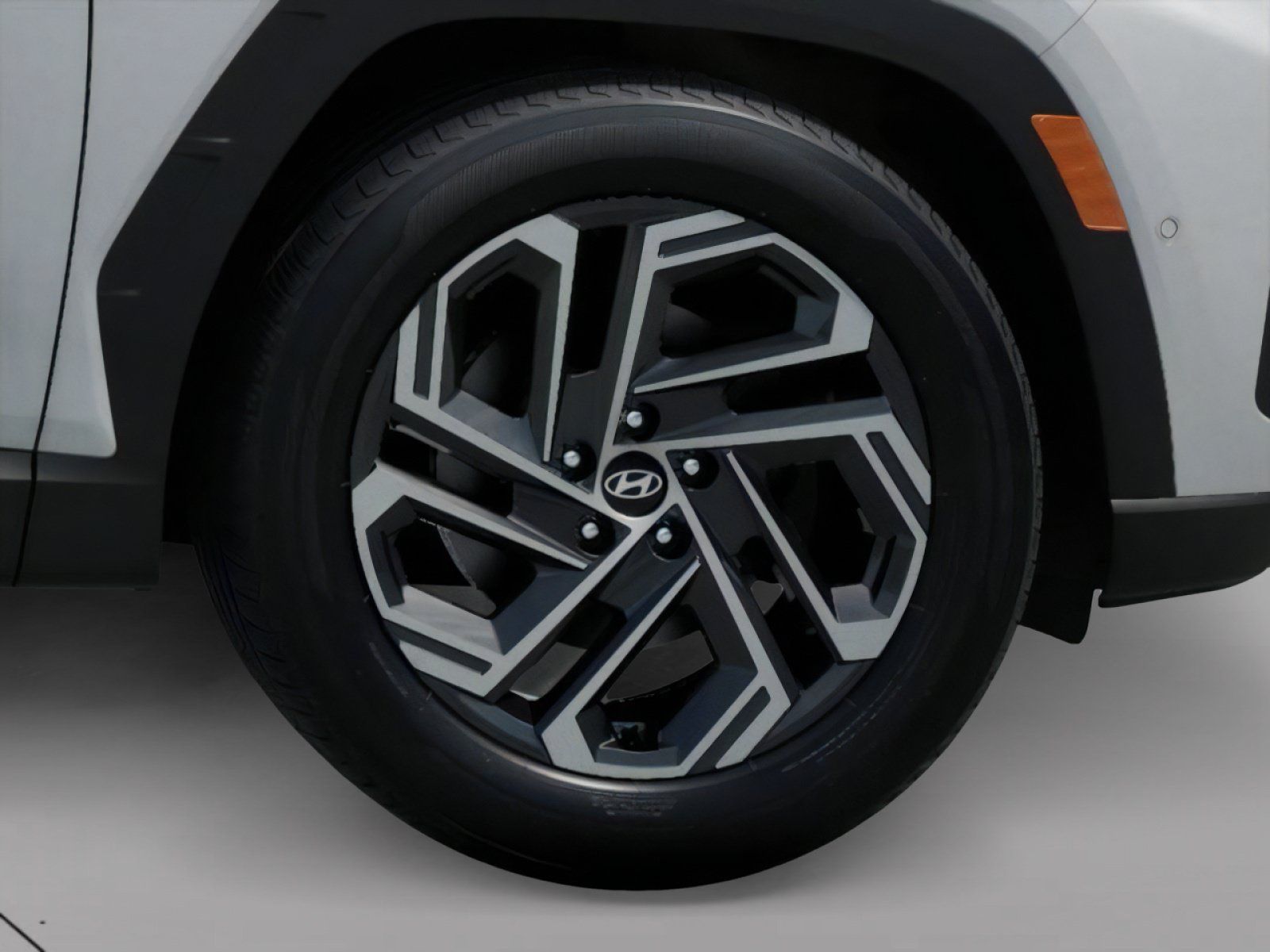 New 2026 Hyundai Tucson Limited w/ Tow & Go Package AWD/4WD image 8