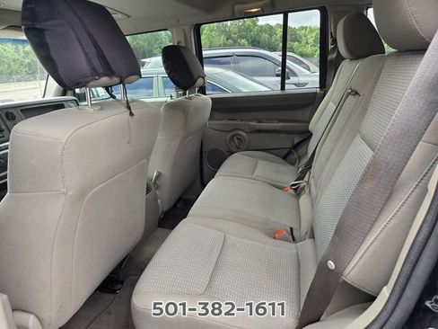 Used 2007 Jeep Commander Sport w/ Sun/Sound Group RWD image 10