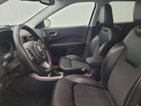 Used 2018 Jeep Compass Latitude w/ Popular Equipment Group image 17