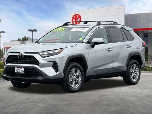 Used 2025 Toyota RAV4 XLE FWD image 10