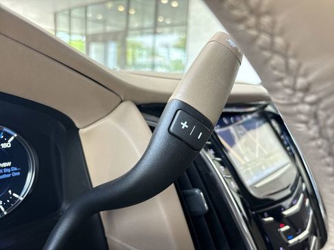 Certified 2019 Cadillac Escalade ESV Platinum AWD/4WD image 16