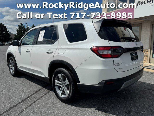 Used 2025 Honda Pilot EX-L image 4