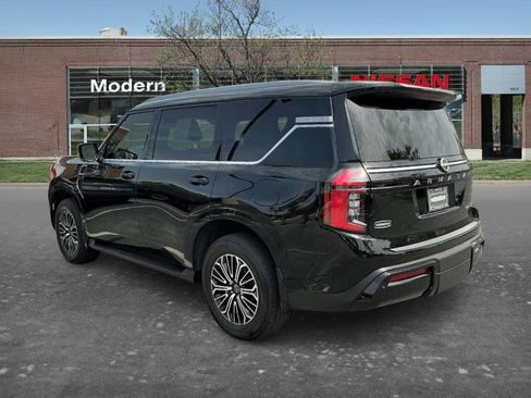 Certified 2025 Nissan Armada Platinum AWD/4WD image 2