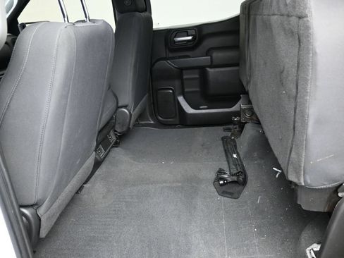Used 2021 Chevrolet Silverado 1500 Custom RWD image 14