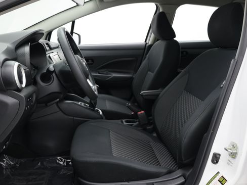 Used 2020 Nissan Versa S FWD image 13