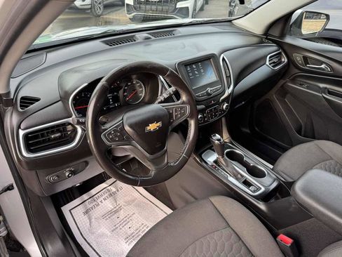 Used 2018 Chevrolet Equinox LT FWD image 11