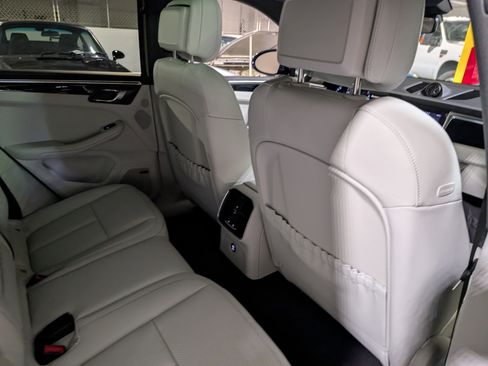 New 2026 Porsche Macan image 26