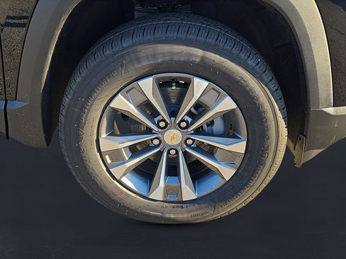 New 2026 Chevrolet Equinox LT w/ Safety and Technology Package image 10