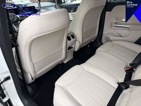 Used 2025 Mercedes-Benz GLA 250 image 12