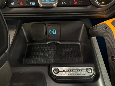 Certified 2024 Ford Bronco Badlands AWD/4WD image 15
