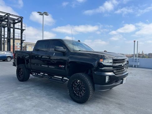 Used 2018 Chevrolet Silverado 1500 LTZ Z71 w/ LTZ Plus Package AWD/4WD image 3