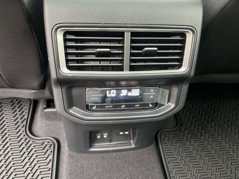 New 2026 Volkswagen Atlas SEL AWD/4WD image 25